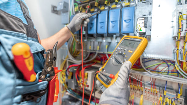 Affordable Emergency Electrician in Liberty Triangle, FL